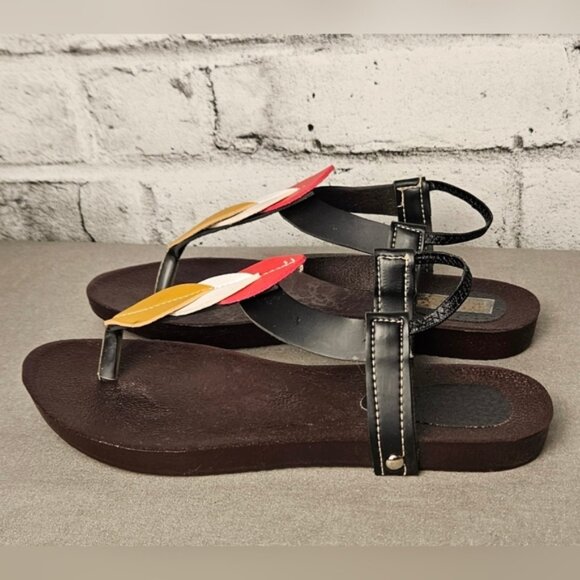 Badong Colorful Feather Sandals - Picture 7 of 11